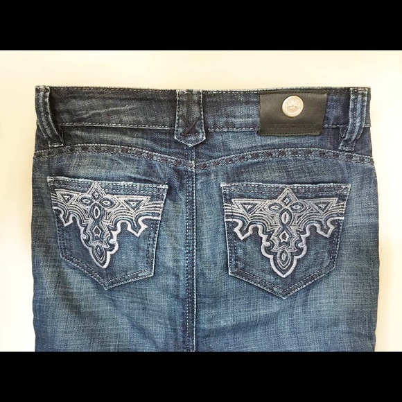 ANTIK DENIM Dark Denim Skirt - Picture 6 of 7